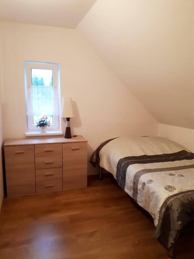 Apartament Deja Vu-Bieszczady Ustrzyki Dolne Eksteriør billede